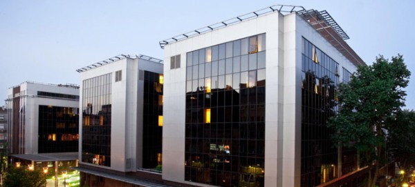 Amerikan Hastanesi Vestel LED’lerle aydınlatıldı